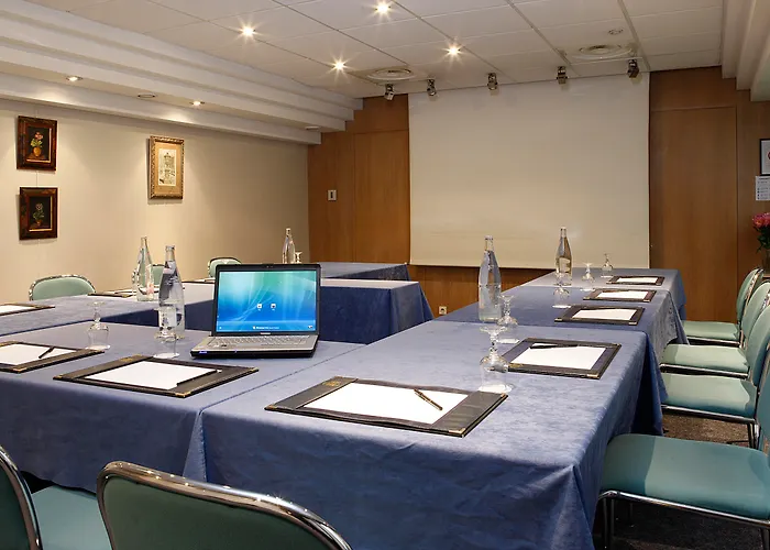 La Du Roy Champs Elysees Paris