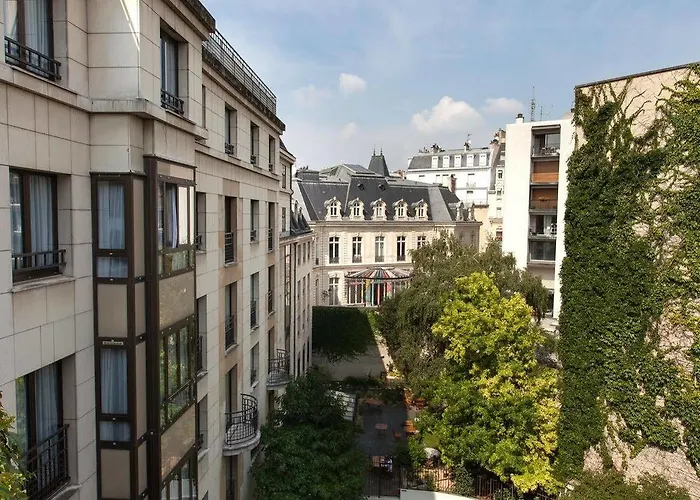 La Du Roy Champs Elysees 4*