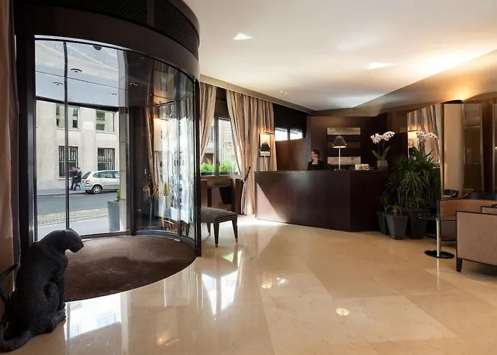 La Du Roy Champs Elysees Otel Paris