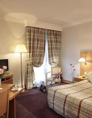 La Du Roy Champs Elysees 4*