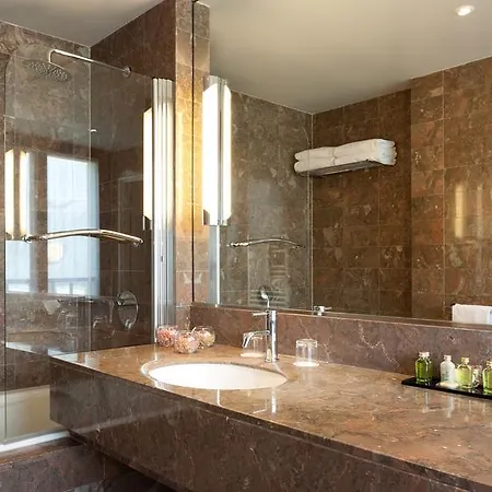 La Du Roy Champs Elysees Hotel Paris