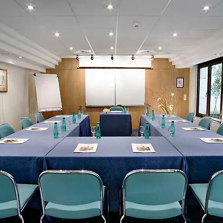 La Du Roy Champs Elysees 4* Paris