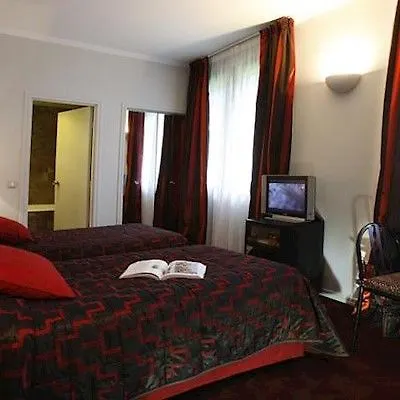 Отель La Du Roy Champs Elysees 4*