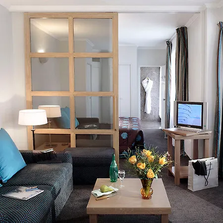 La Du Roy Champs Elysees 4* París