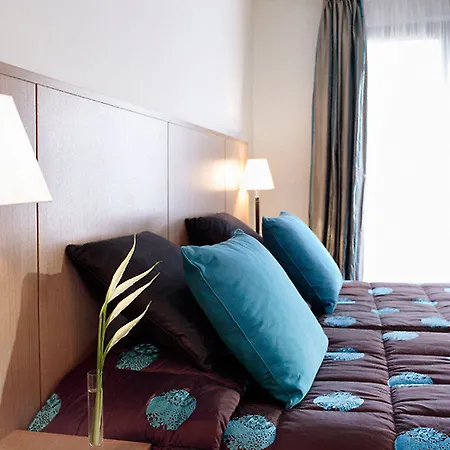 Отель La Du Roy Champs Elysees 4*