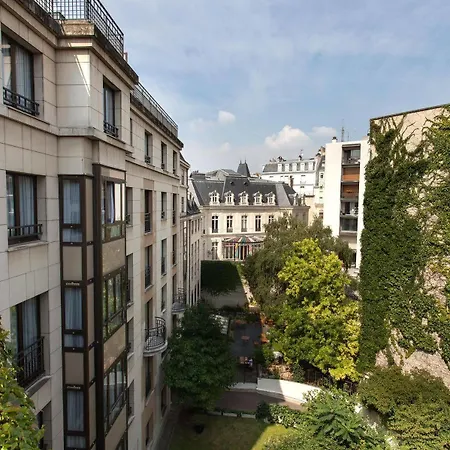 La Du Roy Champs Elysees 4*