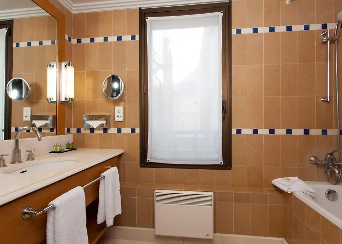 La Du Roy Champs Elysees 4*