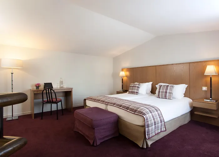 La Du Roy Champs Elysees Отель 4*