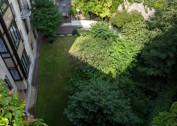 Отель La Du Roy Champs Elysees