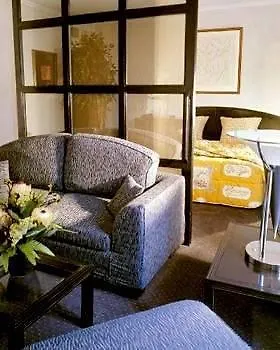 Hotel La Du Roy Champs Elysees