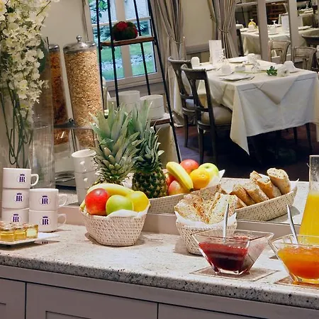 La Du Roy Champs Elysees