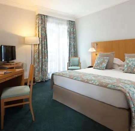 La Du Roy Champs Elysees Paris