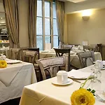 La Du Roy Champs Elysees 4*